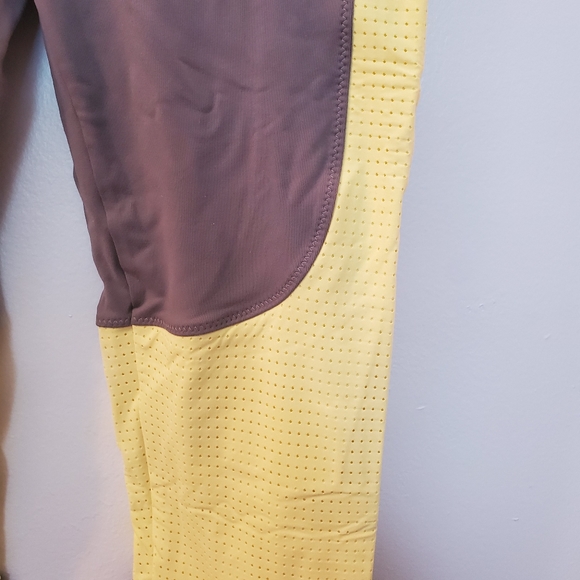 Victoria's Secret VSX Sport | Yellow/Grey Knockout Leggings - Picture 3 of 7